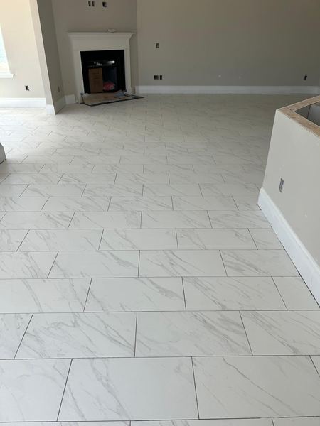White satin porcelain in the living room